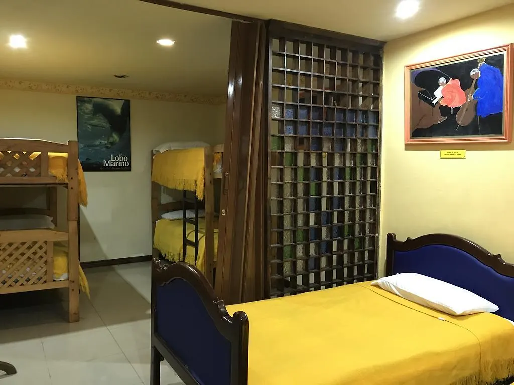 The Yellow House Quito 3*,  Ecuador