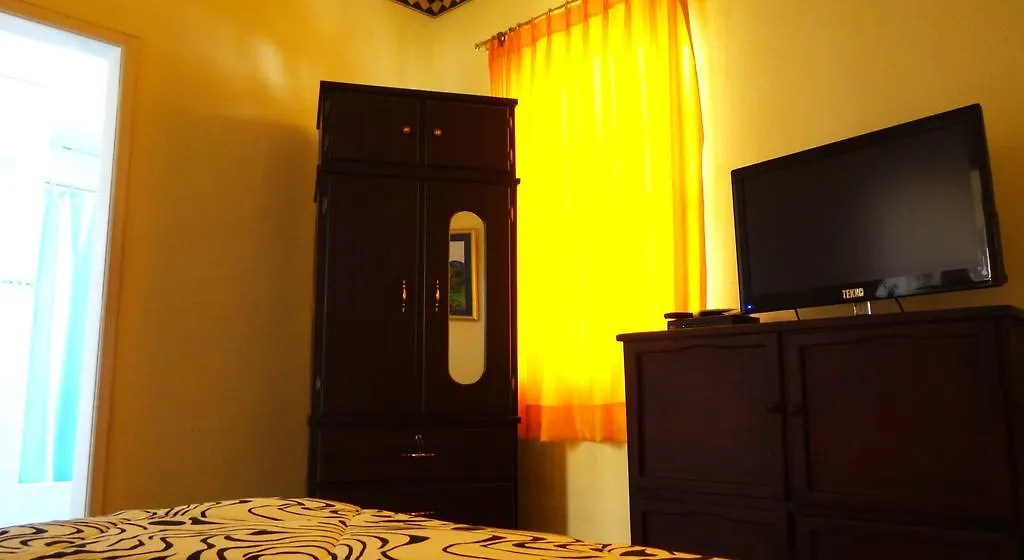 The Yellow House Quito